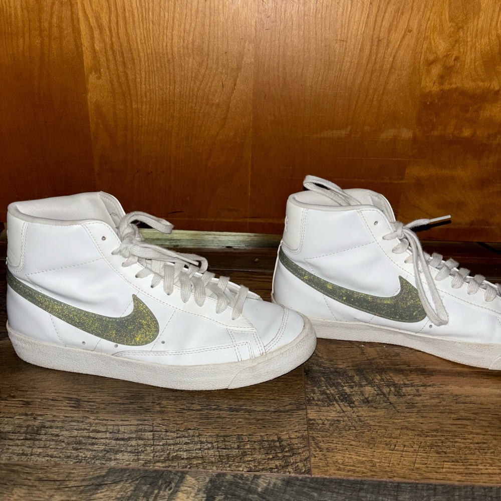 Nike Blazer Mid 77 Sage Glitter